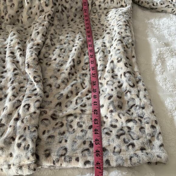 LIZ CLAIBORNE Bathrobe White Cheetah Sz M Sleepwear Comfort Chic Loungewear Cozy - Picture 7 of 9